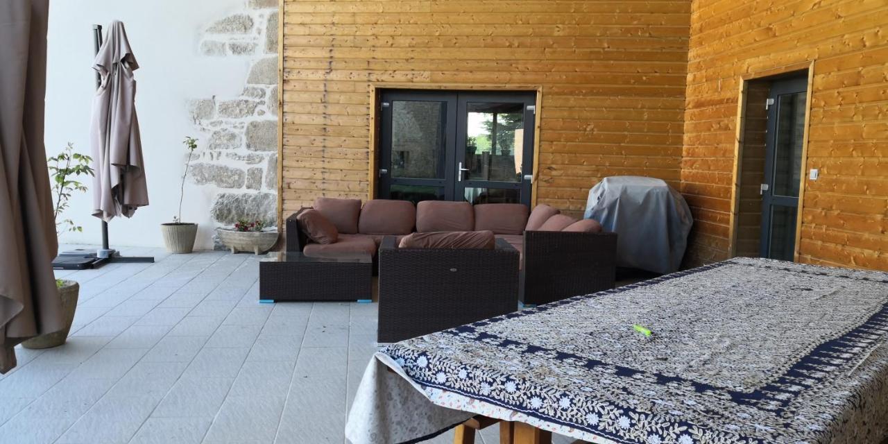 Les Chambres D'Hotes De La Frissonnette Auzelles Bagian luar foto