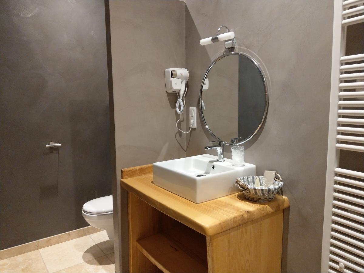 Les Chambres D'Hotes De La Frissonnette Auzelles Bagian luar foto