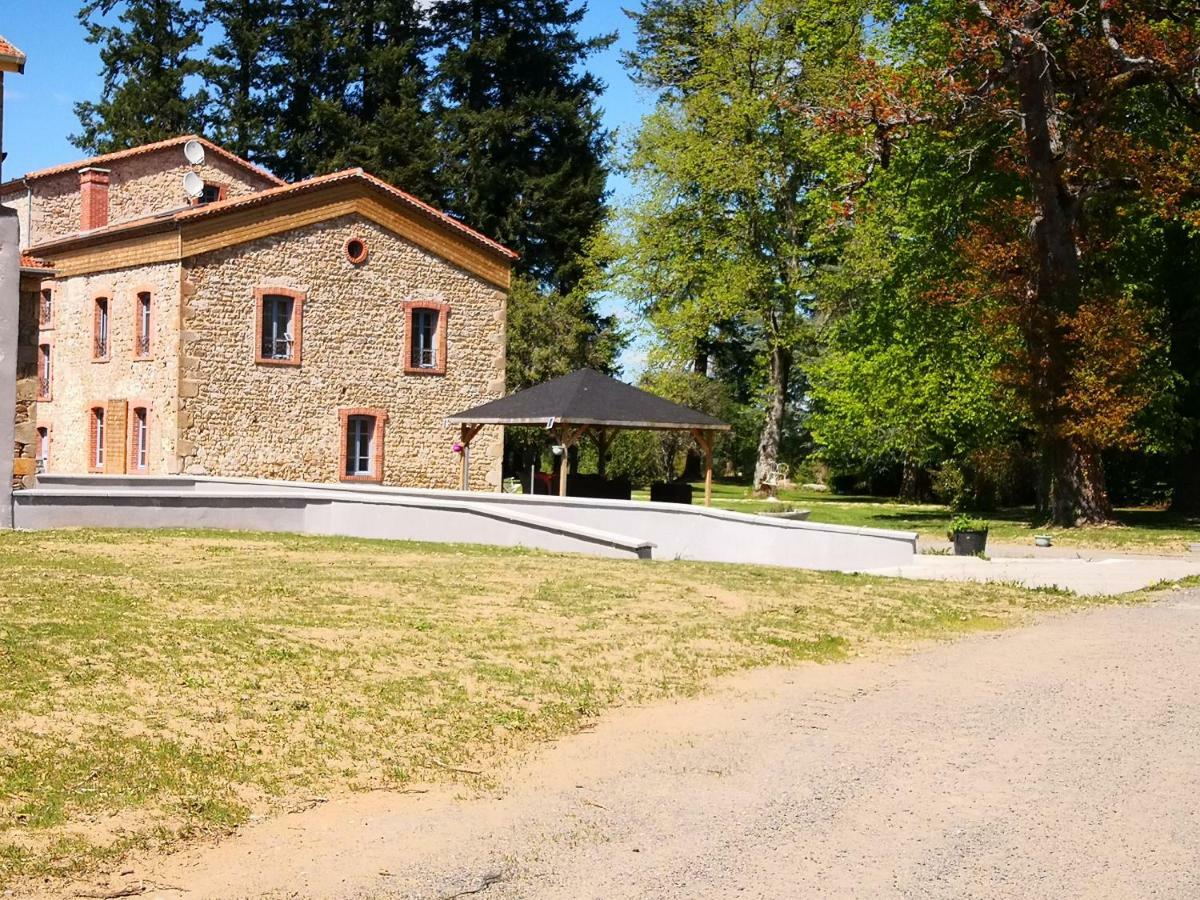 Les Chambres D'Hotes De La Frissonnette Auzelles Bagian luar foto